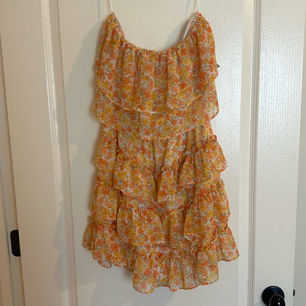 Floral strapless dress